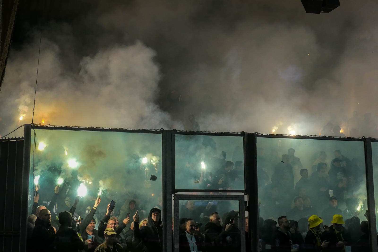 30 jaar vriendschap NAC & Lokeren: chaotische avond in Doetinchem