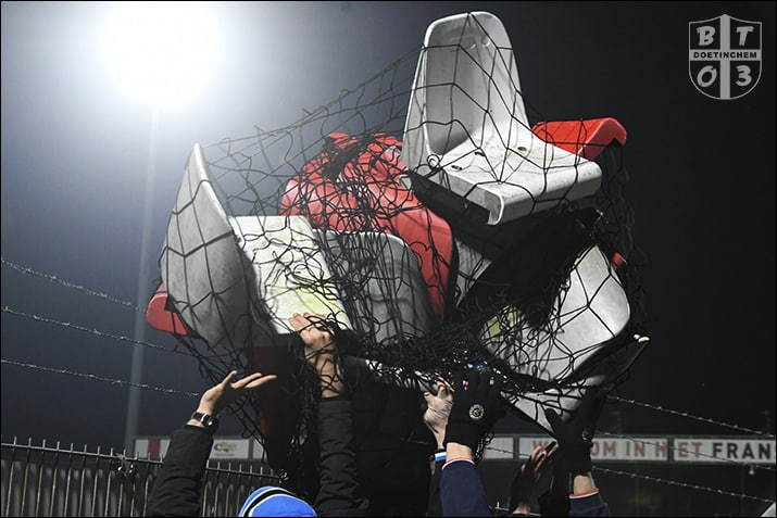 Geniale actie van Brigata Tifosi van De Graafschap bij