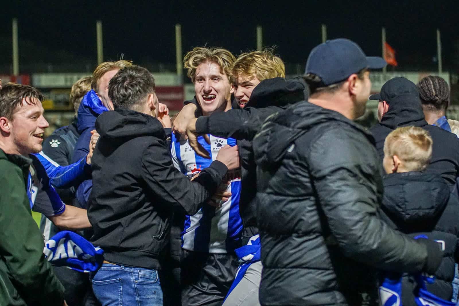 Flitsende avond in Katwijk Zuid: Quick Boys pakt uit!