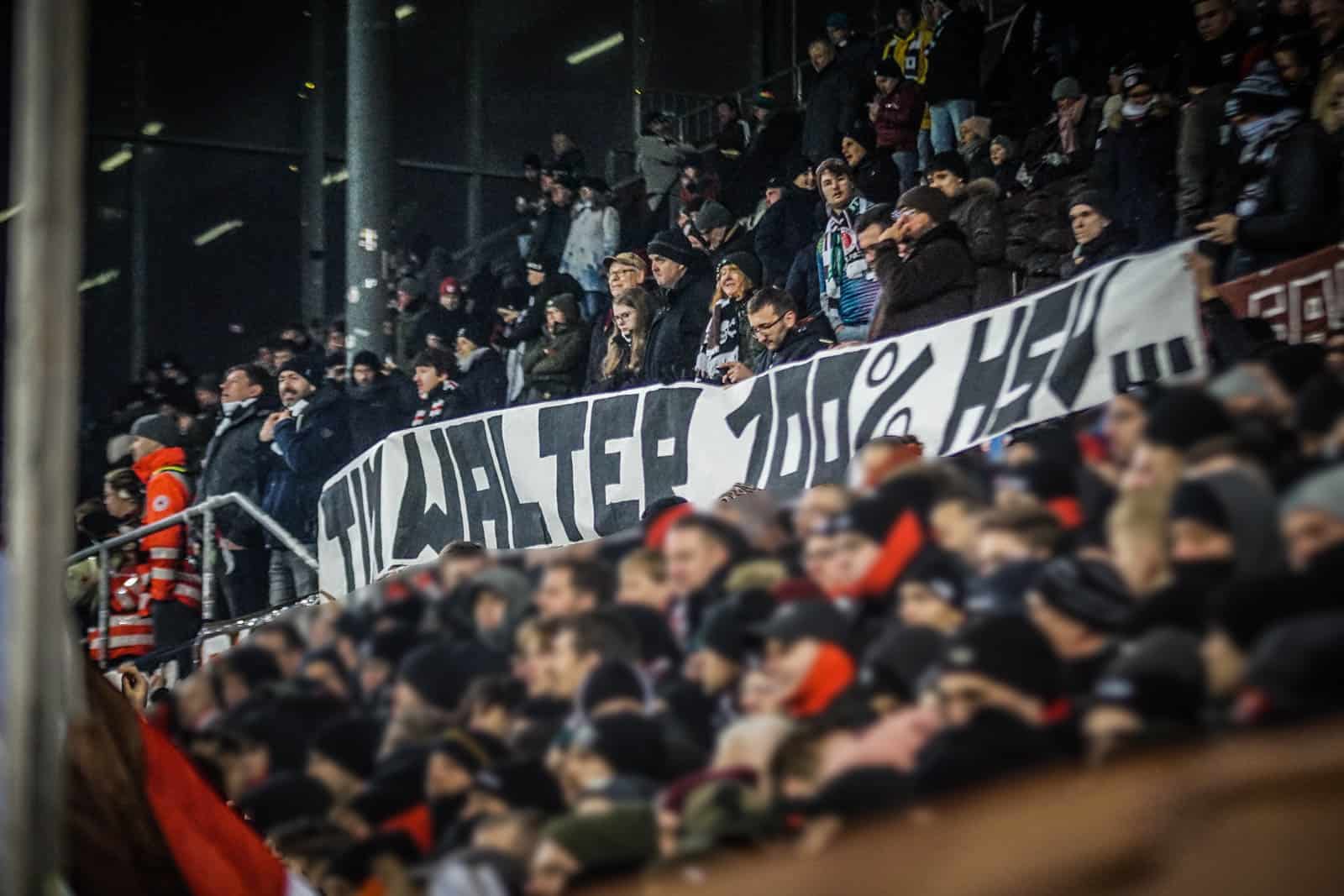 Pyroshows in de sneeuw; bijzondere avond bij derby Sankt Pauli – HSV