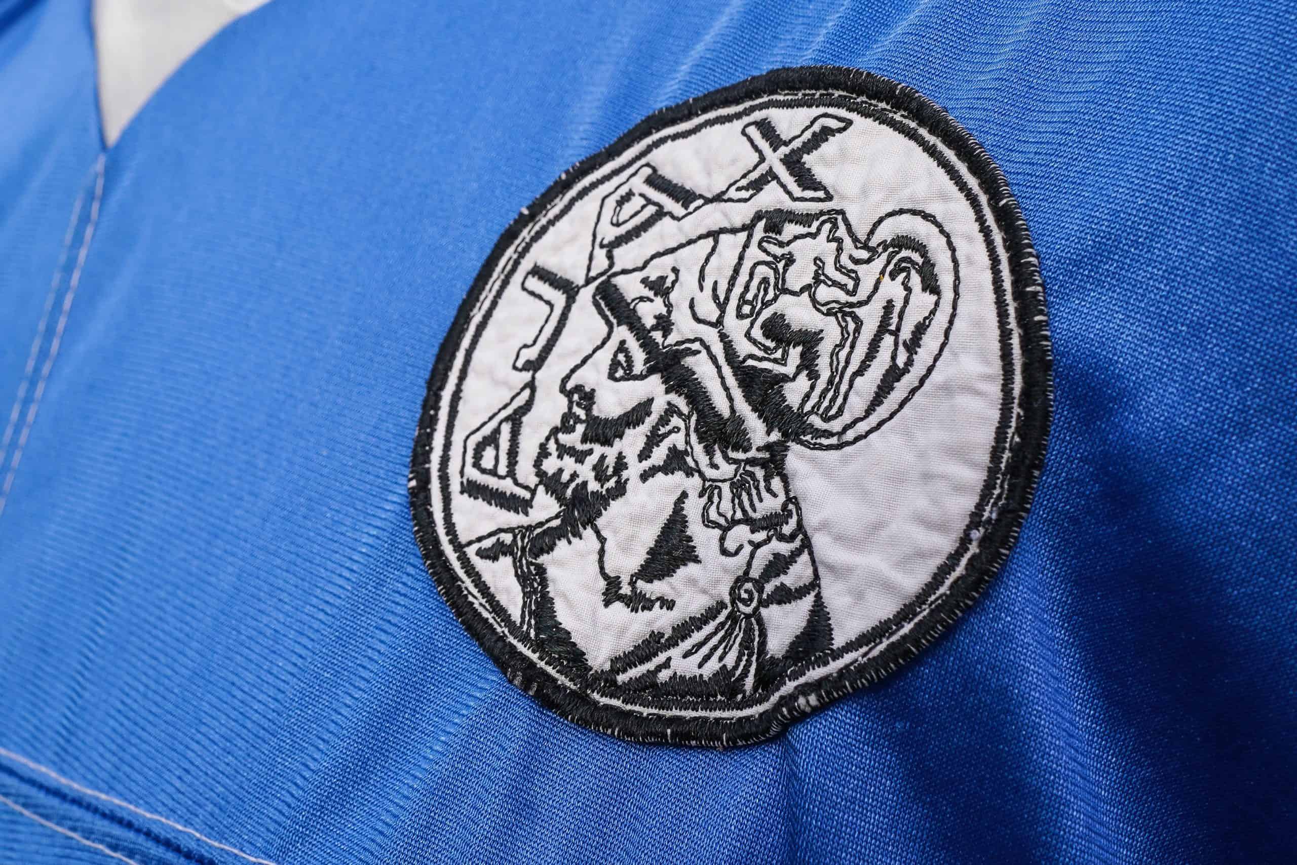 Voetbalshirt verzameling van Joost 2