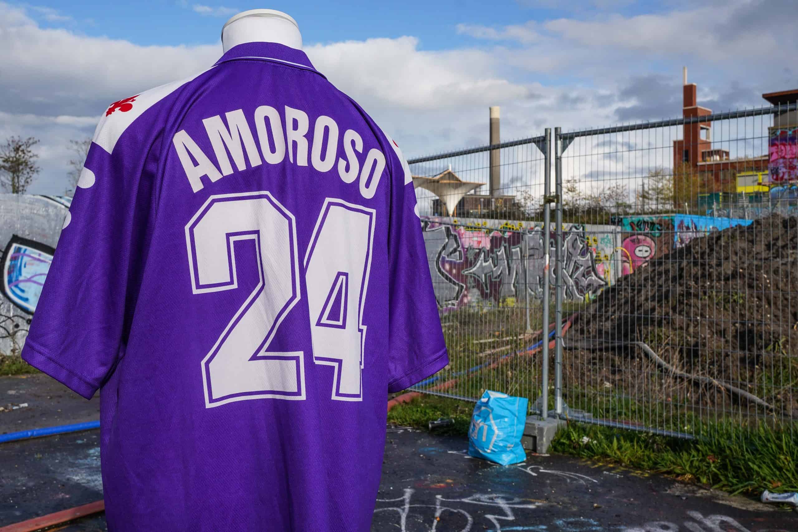 Voetbalshirt verzameling van Joost 32