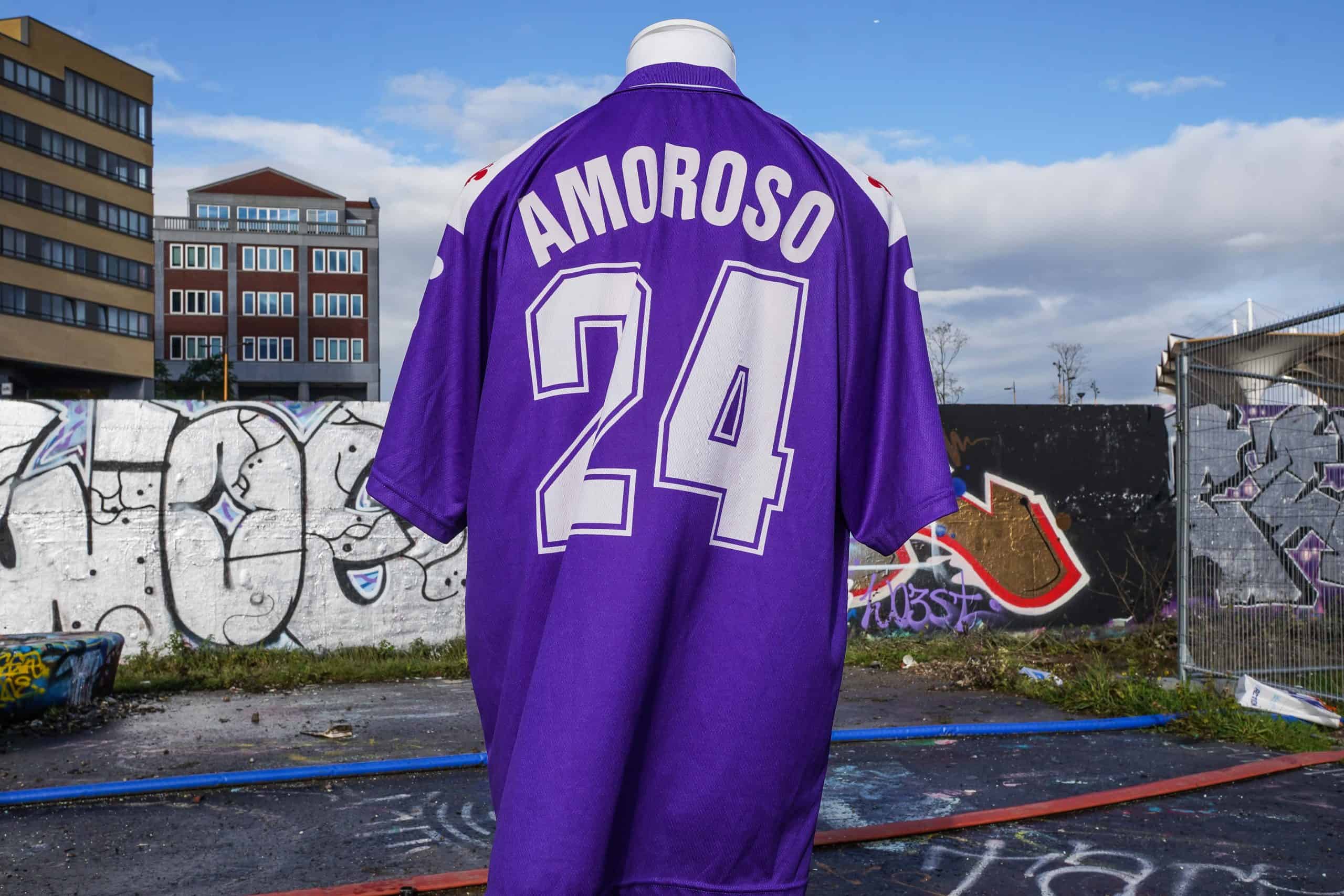 Voetbalshirt verzameling van Joost 33