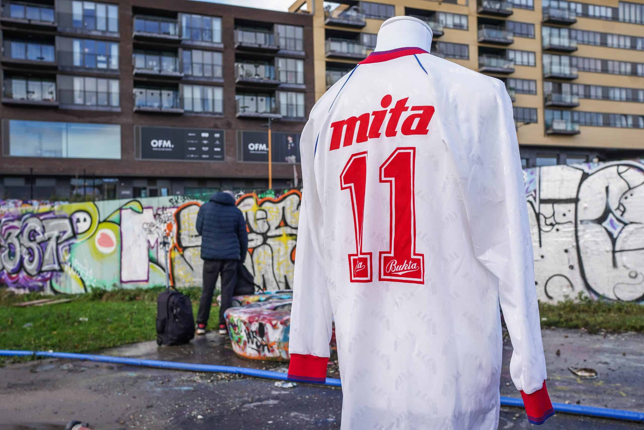 Voetbalshirt verzameling van Joost 37