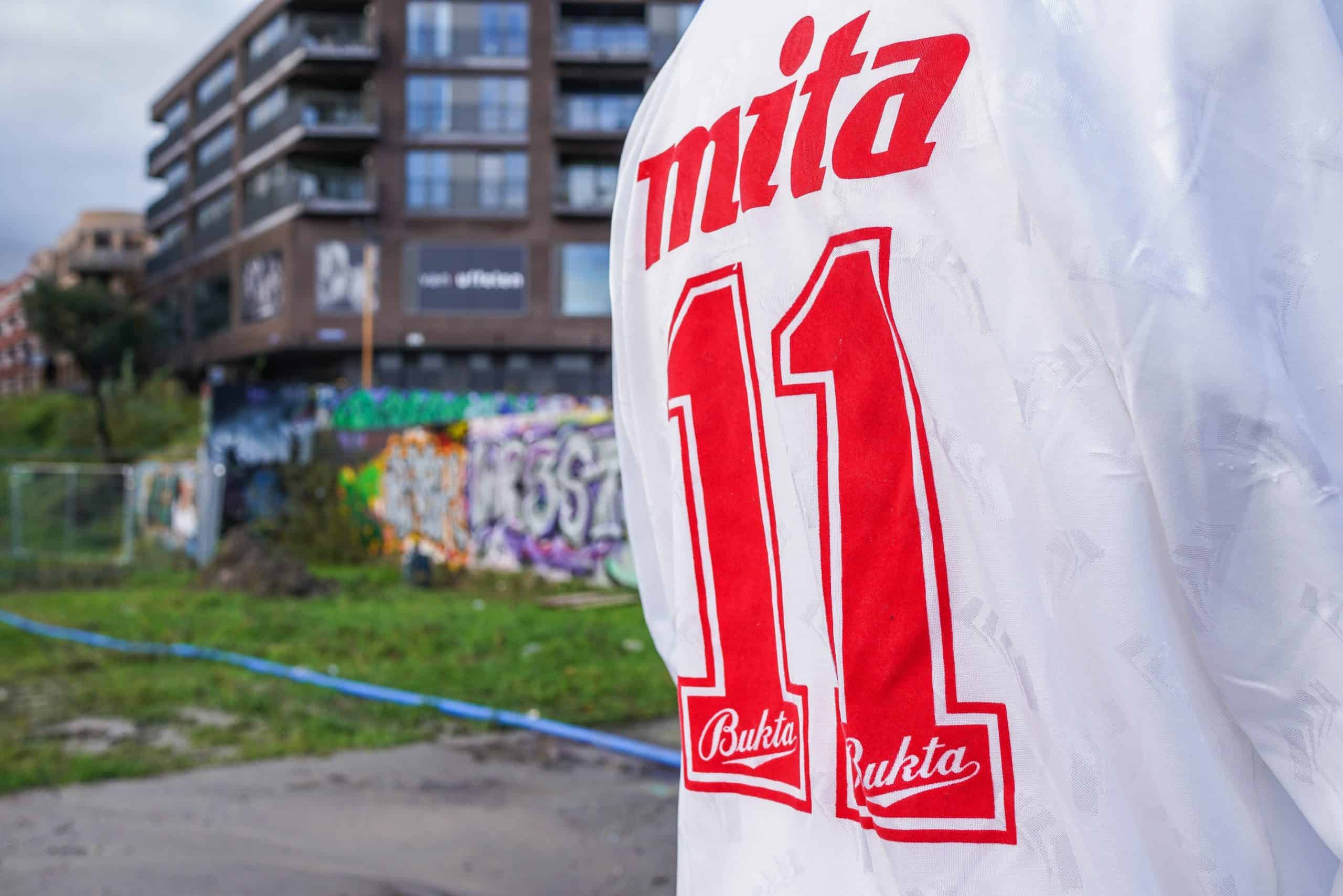 Voetbalshirt verzameling van Joost 39