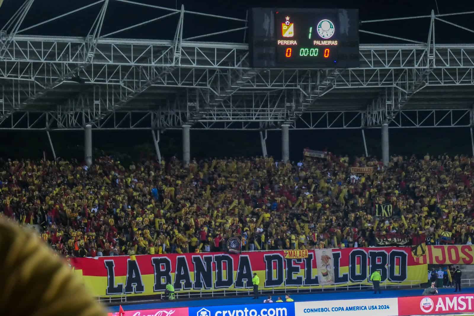 Trots overheerst bij supporters Deportivo Pereira na groot verlies in historische kwartfinale