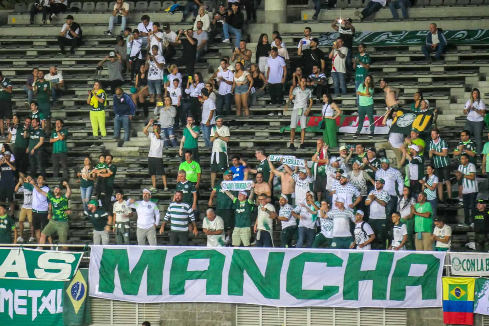 Trots overheerst bij supporters Deportivo Pereira na groot verlies in historische kwartfinale