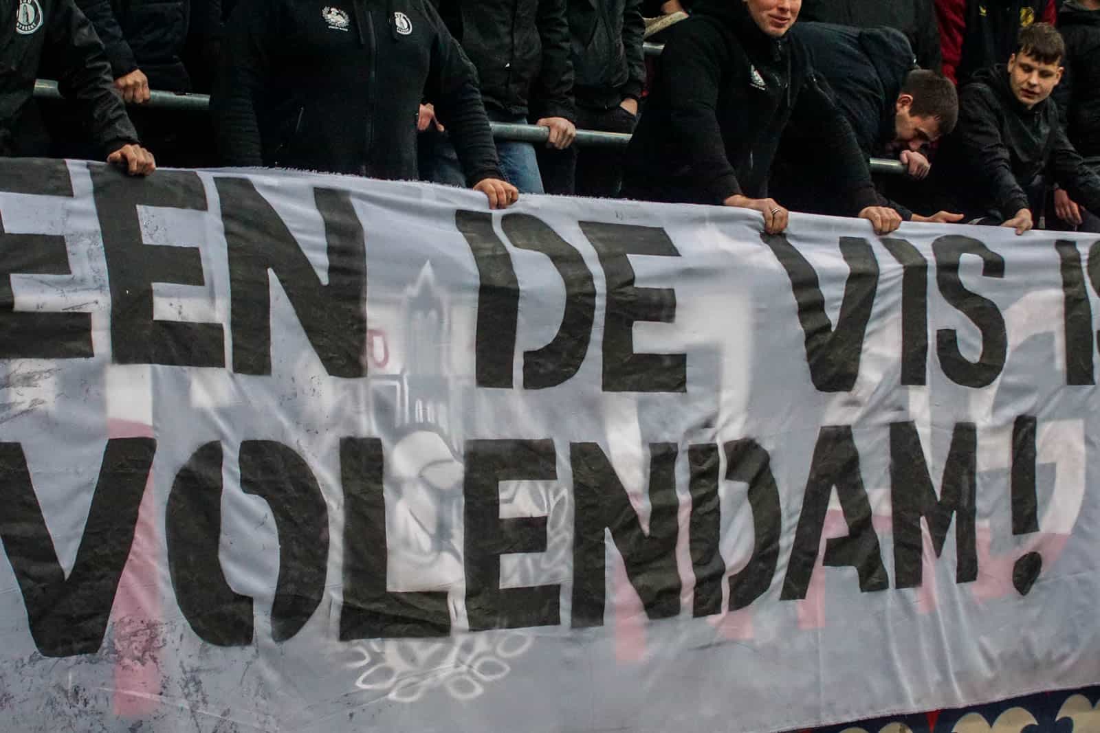 Groot pyrofestijn in de Domstad: 5-jarig bestaan van Utrecht Ultras!