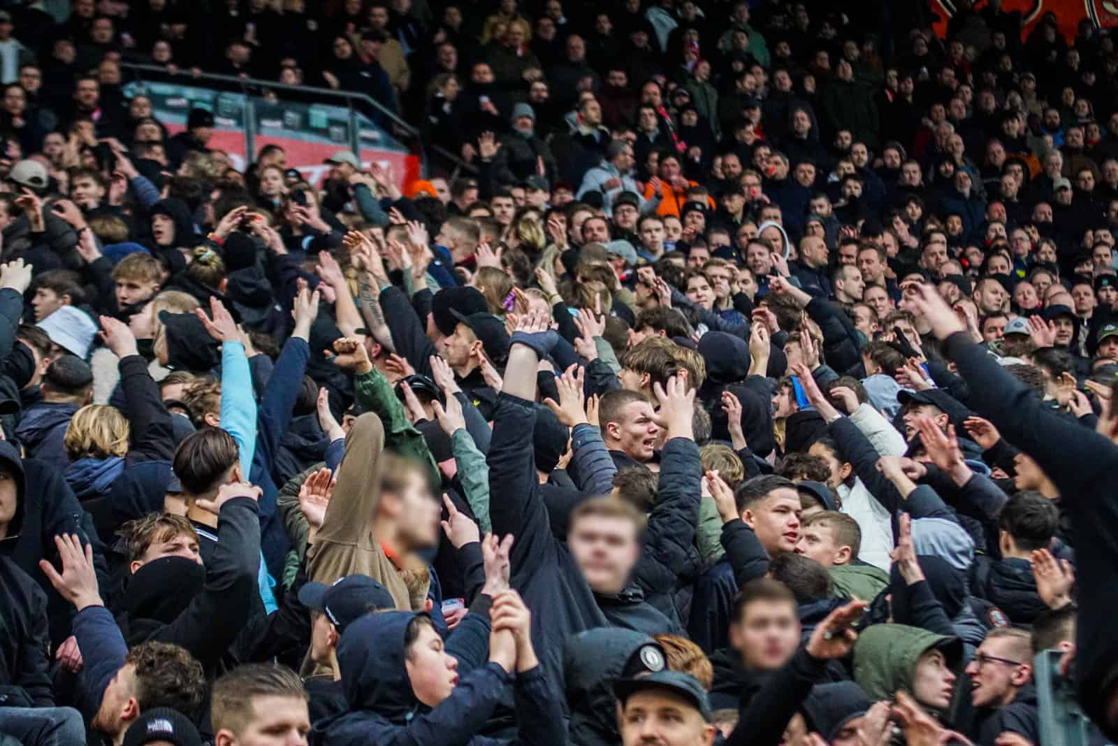 Groot pyrofestijn in de Domstad: 5-jarig bestaan van Utrecht Ultras!