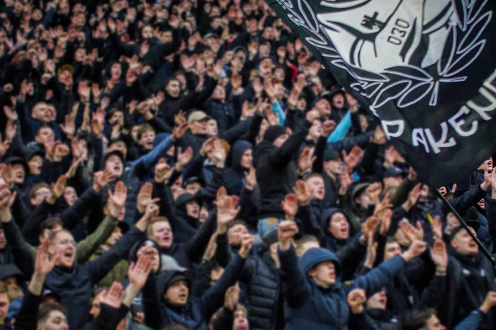 Groot pyrofestijn in de Domstad: 5-jarig bestaan van Utrecht Ultras!