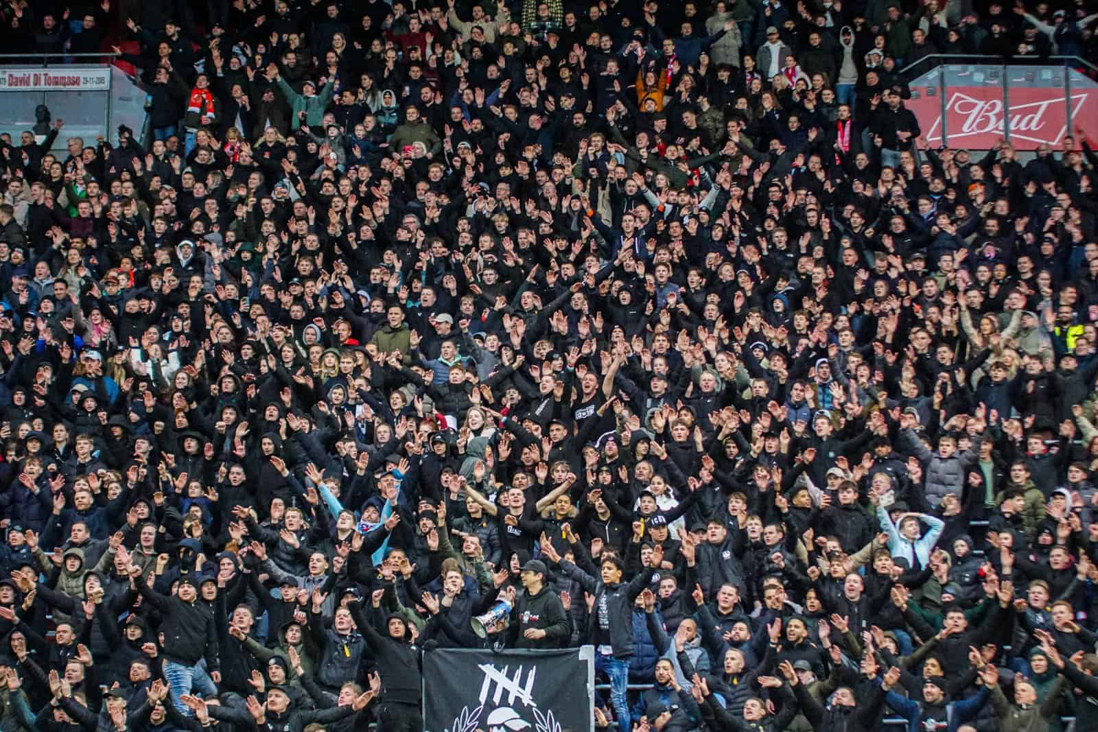 Groot pyrofestijn in de Domstad: 5-jarig bestaan van Utrecht Ultras!