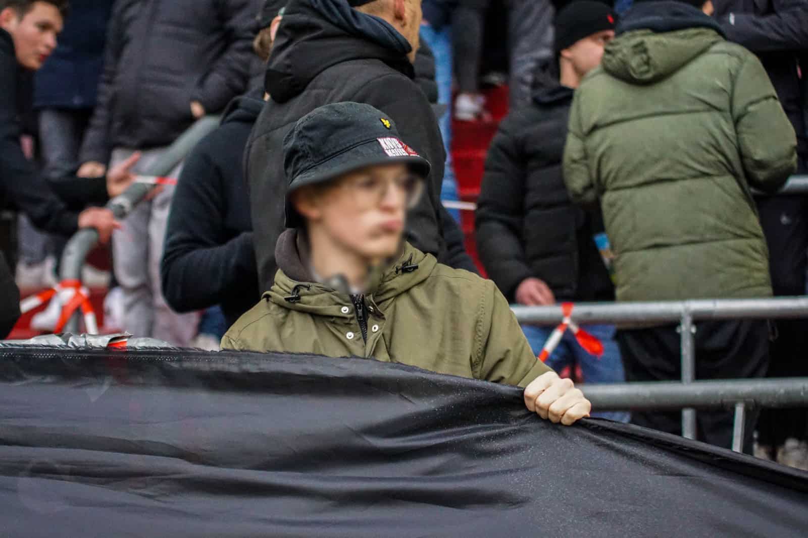 Groot pyrofestijn in de Domstad: 5-jarig bestaan van Utrecht Ultras!