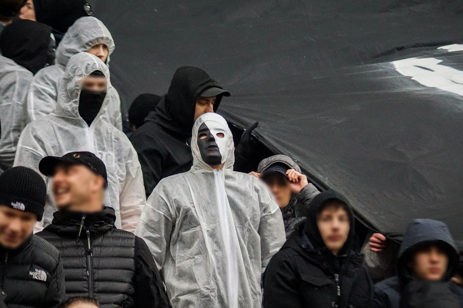 Groot pyrofestijn in de Domstad: 5-jarig bestaan van Utrecht Ultras!