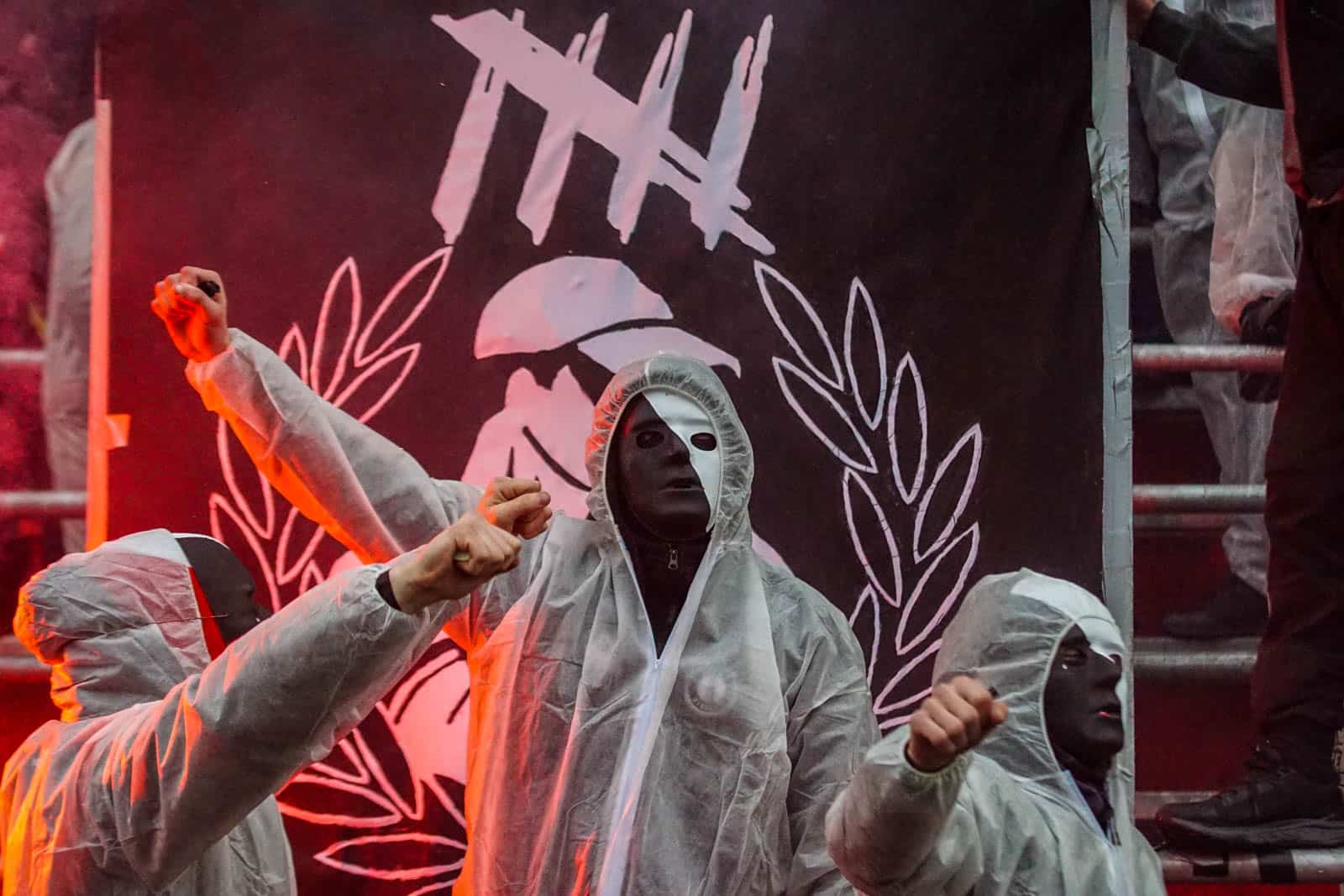 Groot pyrofestijn in de Domstad: 5-jarig bestaan van Utrecht Ultras!