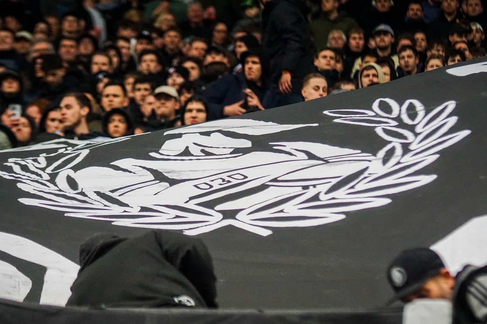 Groot pyrofestijn in de Domstad: 5-jarig bestaan van Utrecht Ultras!