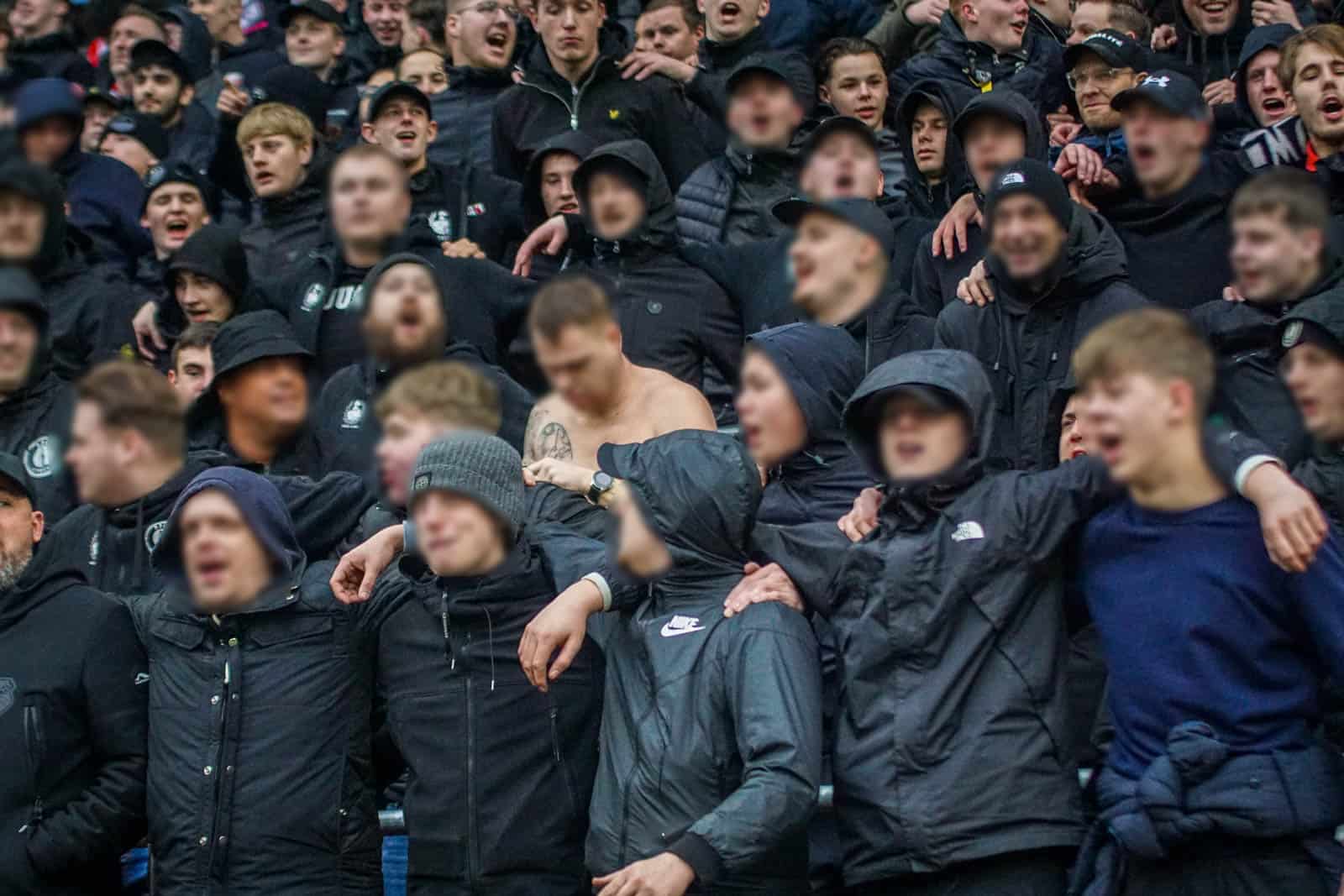 Groot pyrofestijn in de Domstad: 5-jarig bestaan van Utrecht Ultras!
