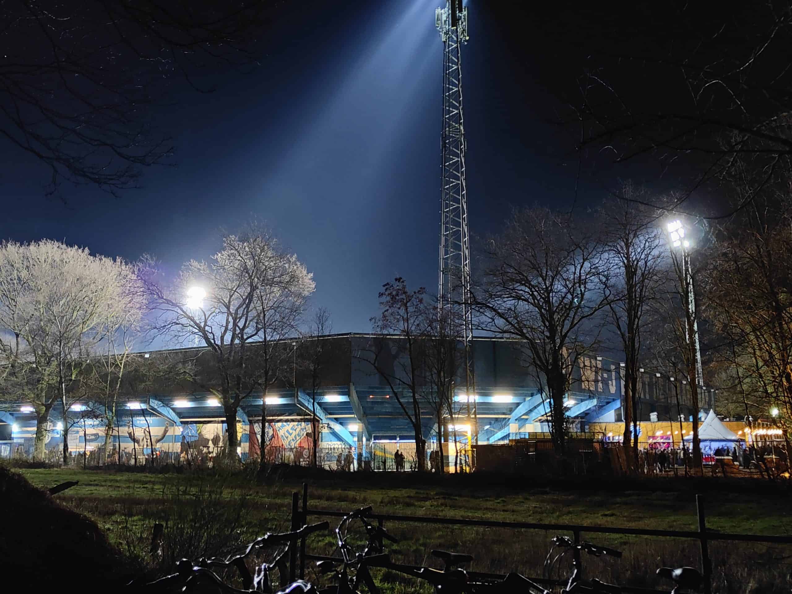Waanzinnige spandoeken bij 70-jarig bestaan De Graafschap