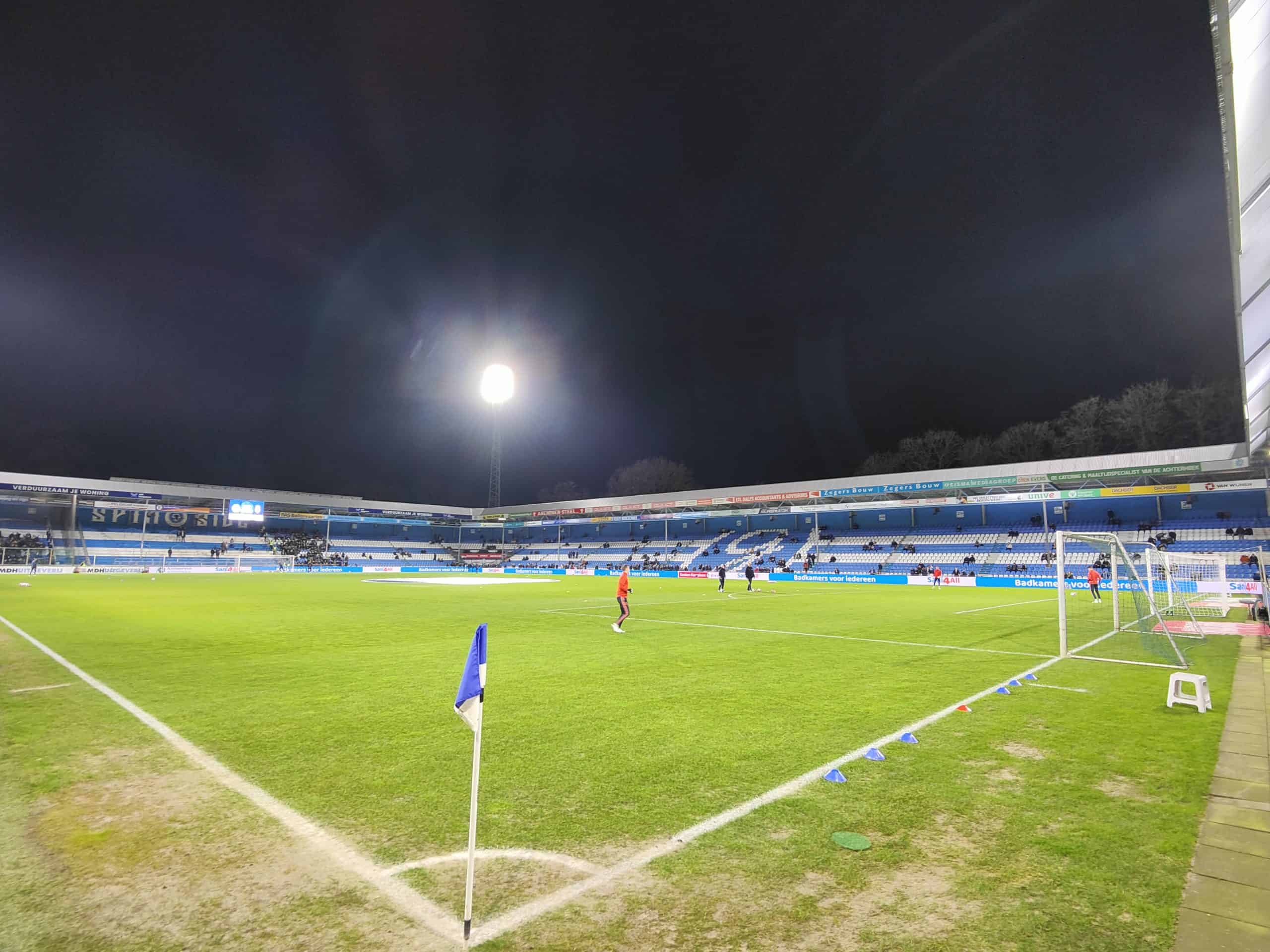 Waanzinnige spandoeken bij 70-jarig bestaan De Graafschap