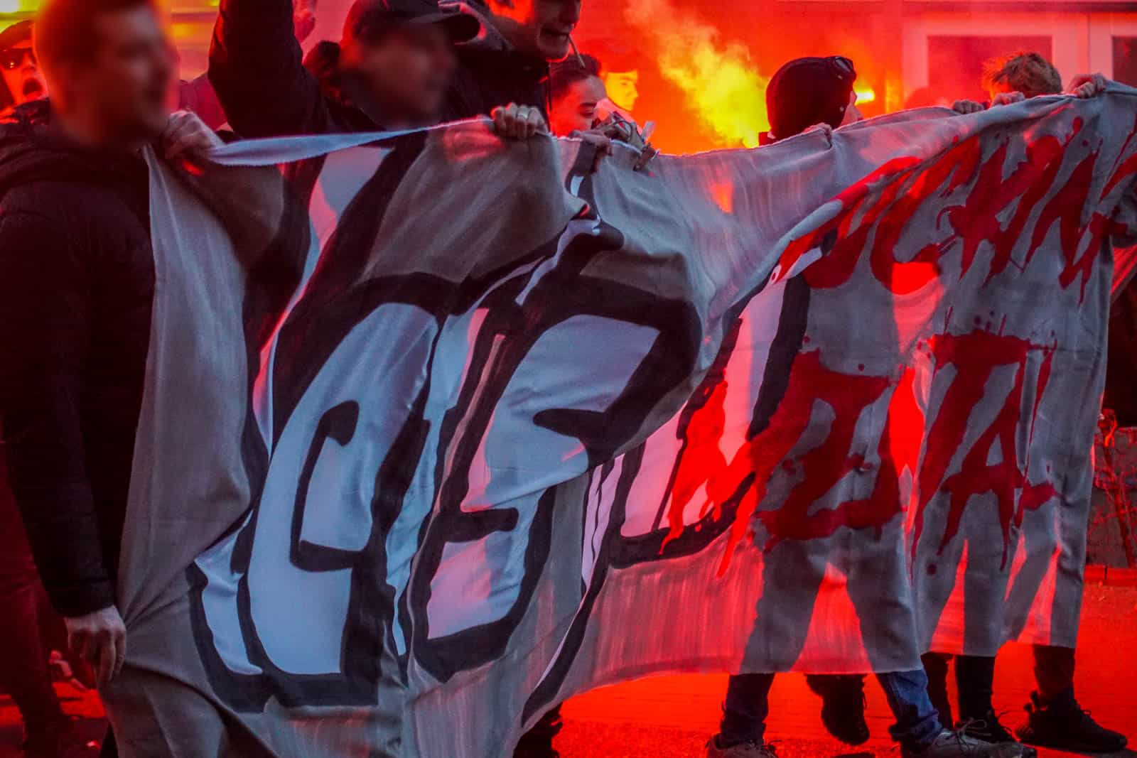 Crazy Side doet haar naam eer aan bij derby tegen FC Den Bosch