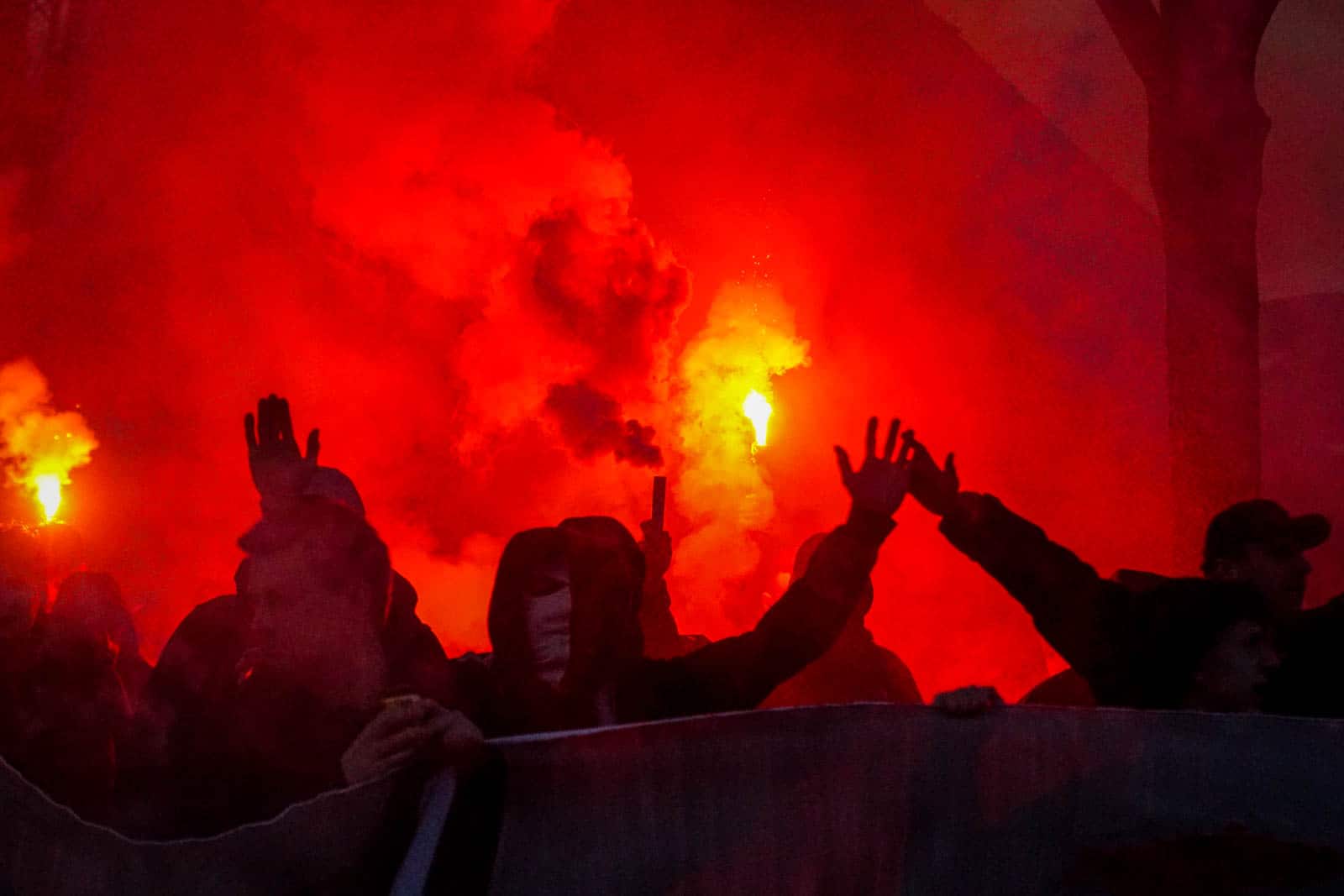 Crazy Side doet haar naam eer aan bij derby tegen FC Den Bosch