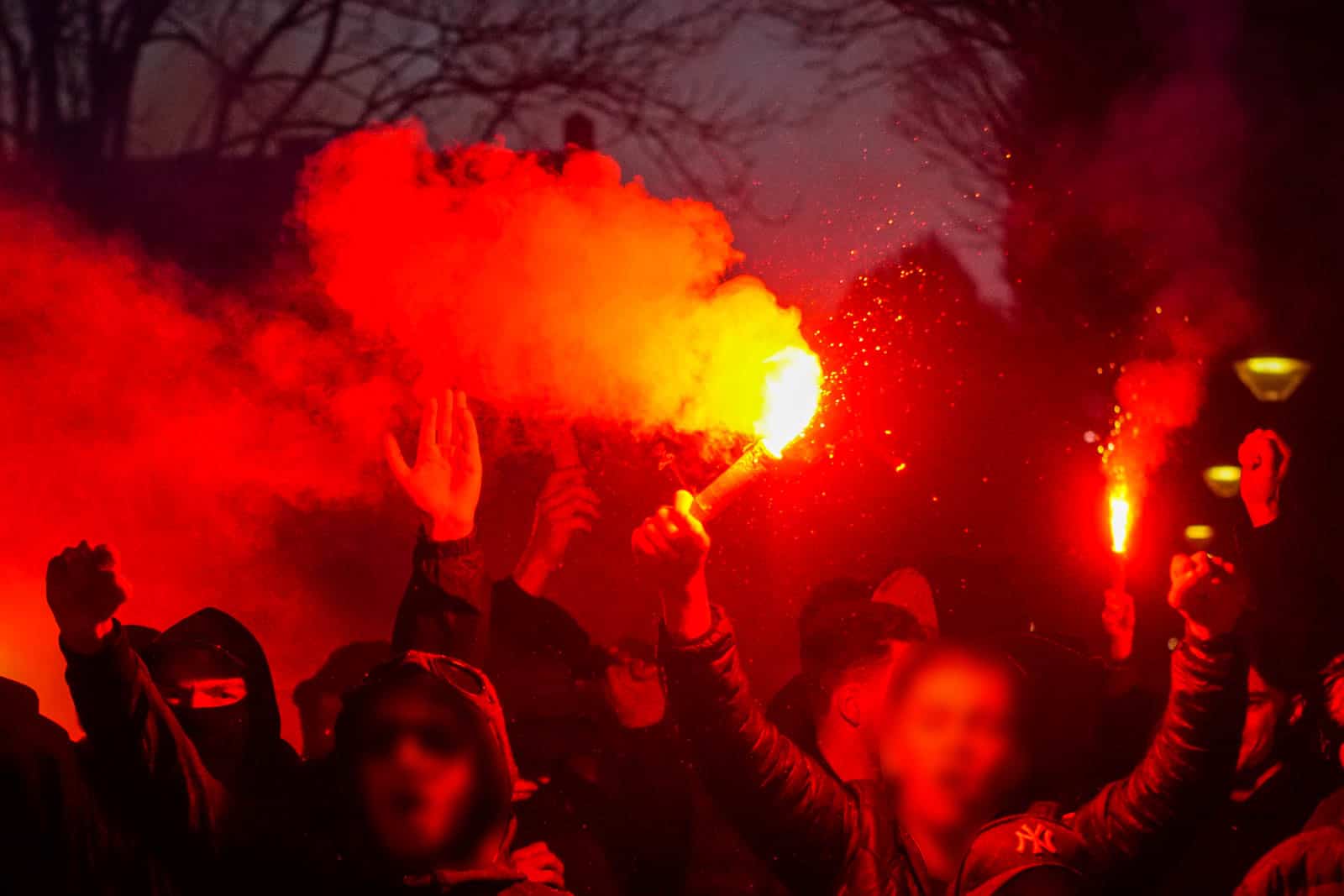 Crazy Side doet haar naam eer aan bij derby tegen FC Den Bosch