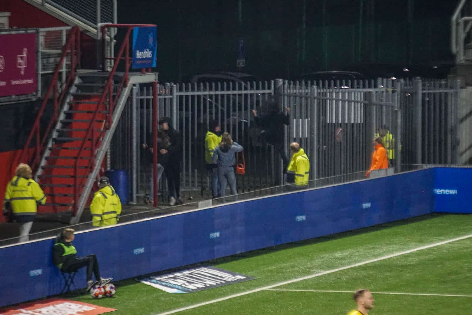 Crazy Side doet haar naam eer aan bij derby tegen FC Den Bosch