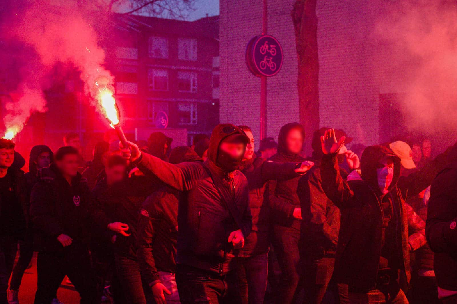Crazy Side doet haar naam eer aan bij derby tegen FC Den Bosch