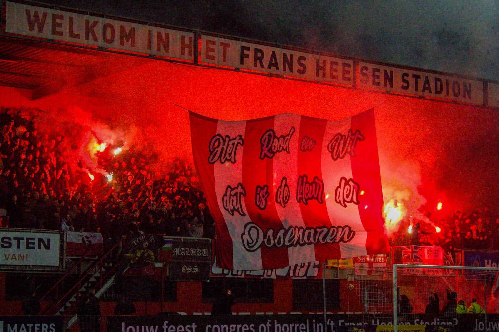 Crazy Side doet haar naam eer aan bij derby tegen FC Den Bosch