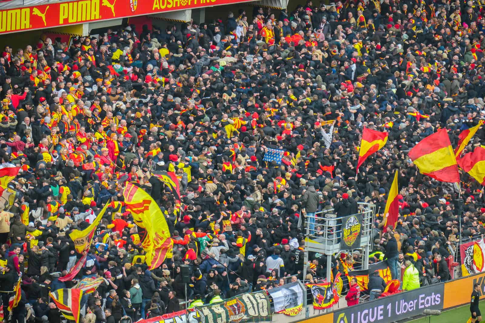 30 jaar Red Tigers; ultras Lens maken er schitterende dag van!