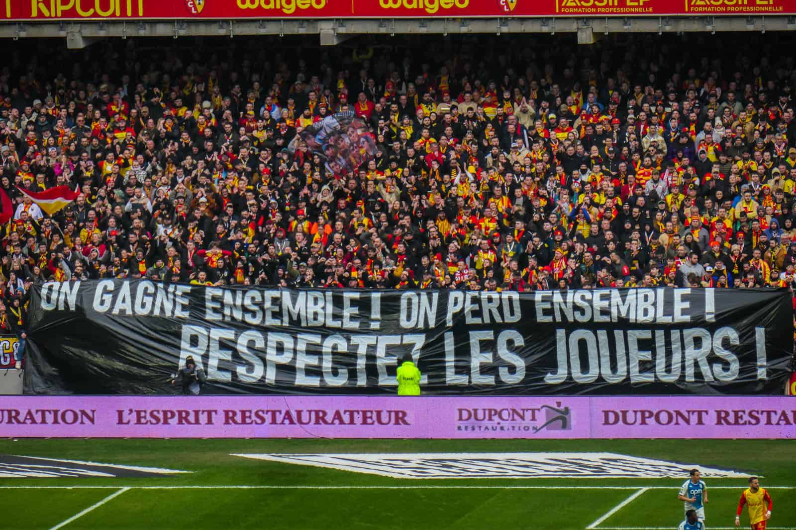 30 jaar Red Tigers; ultras Lens maken er schitterende dag van!