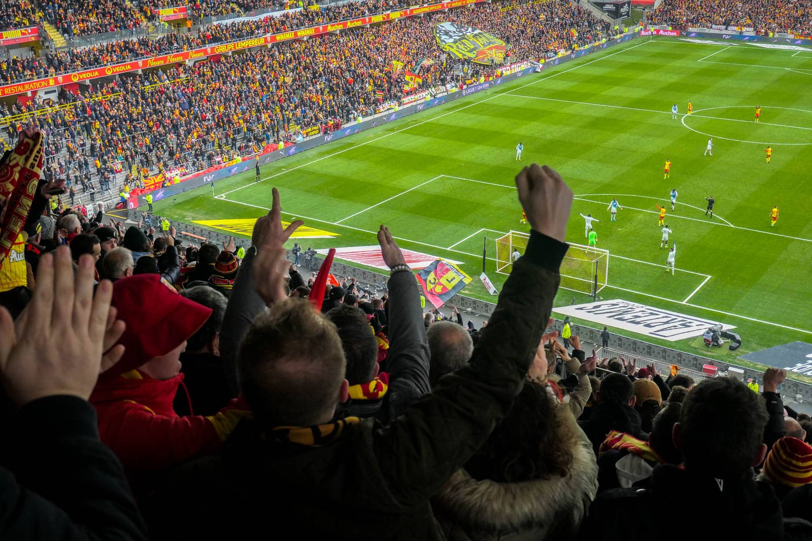 30 jaar Red Tigers; ultras Lens maken er schitterende dag van!