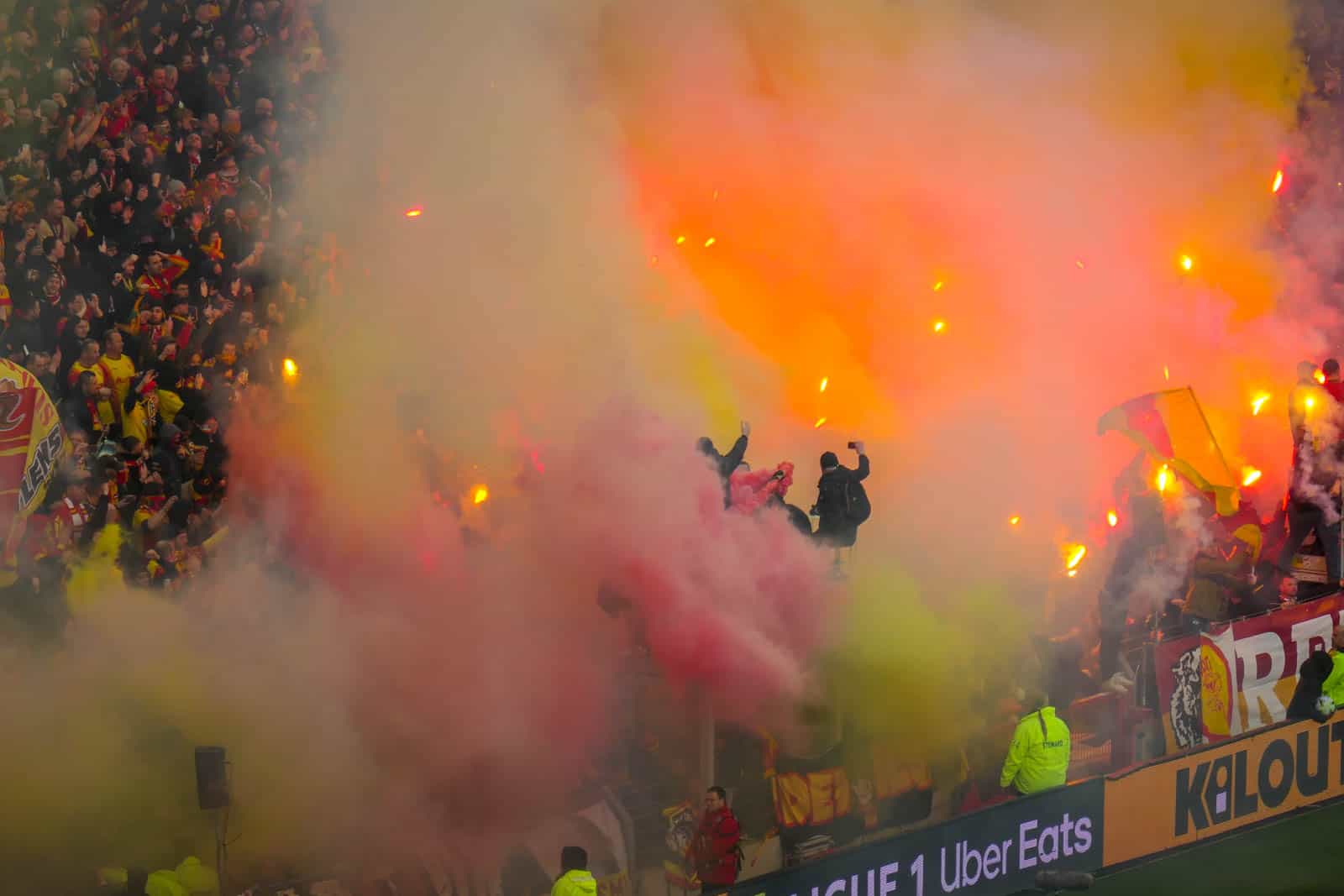 30 jaar Red Tigers; ultras Lens maken er schitterende dag van!
