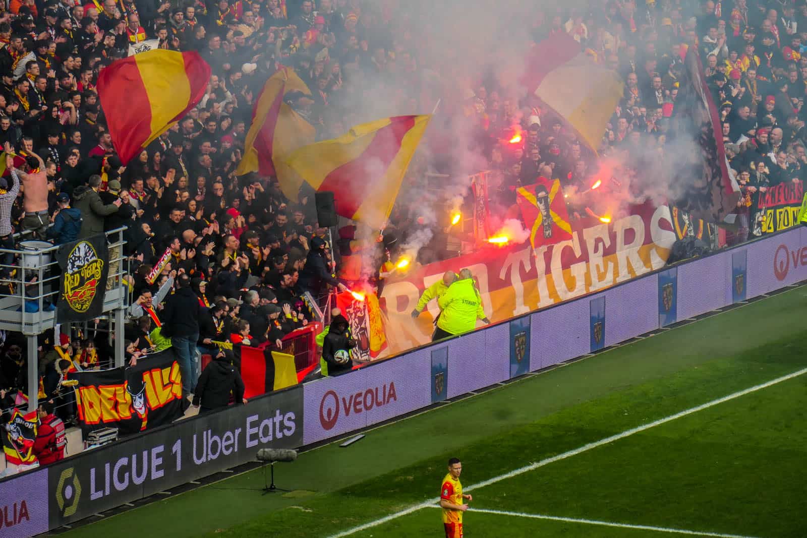 30 jaar Red Tigers; ultras Lens maken er schitterende dag van!