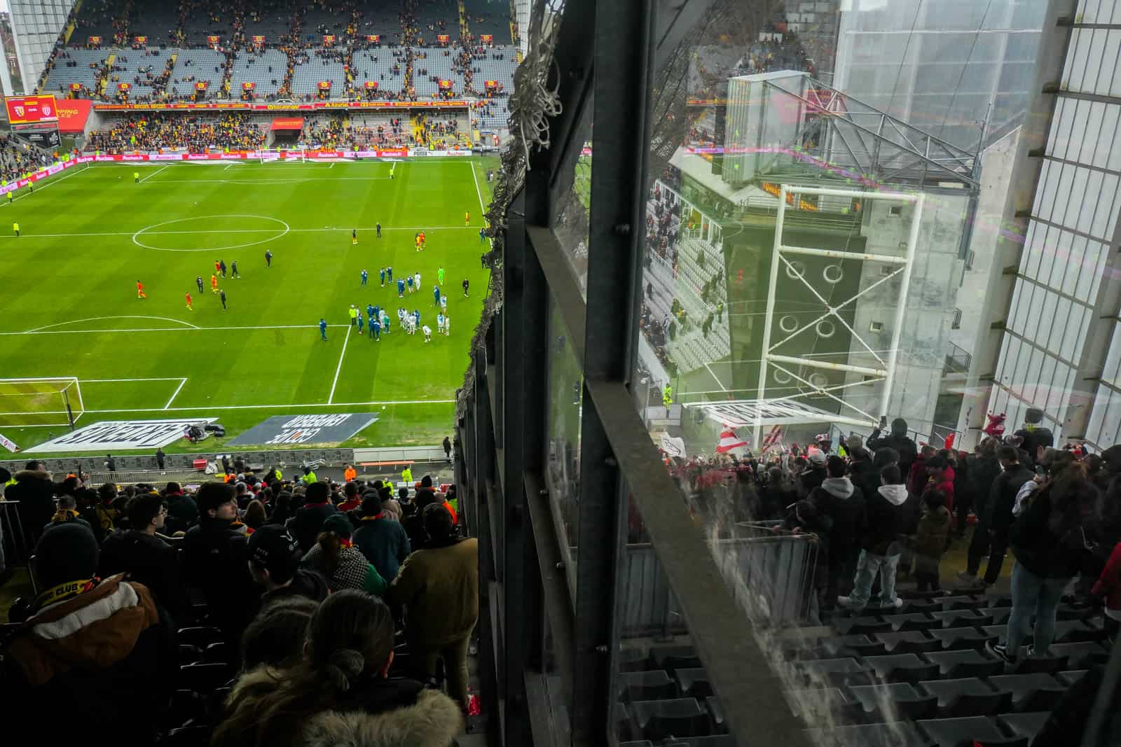 30 jaar Red Tigers; ultras Lens maken er schitterende dag van!