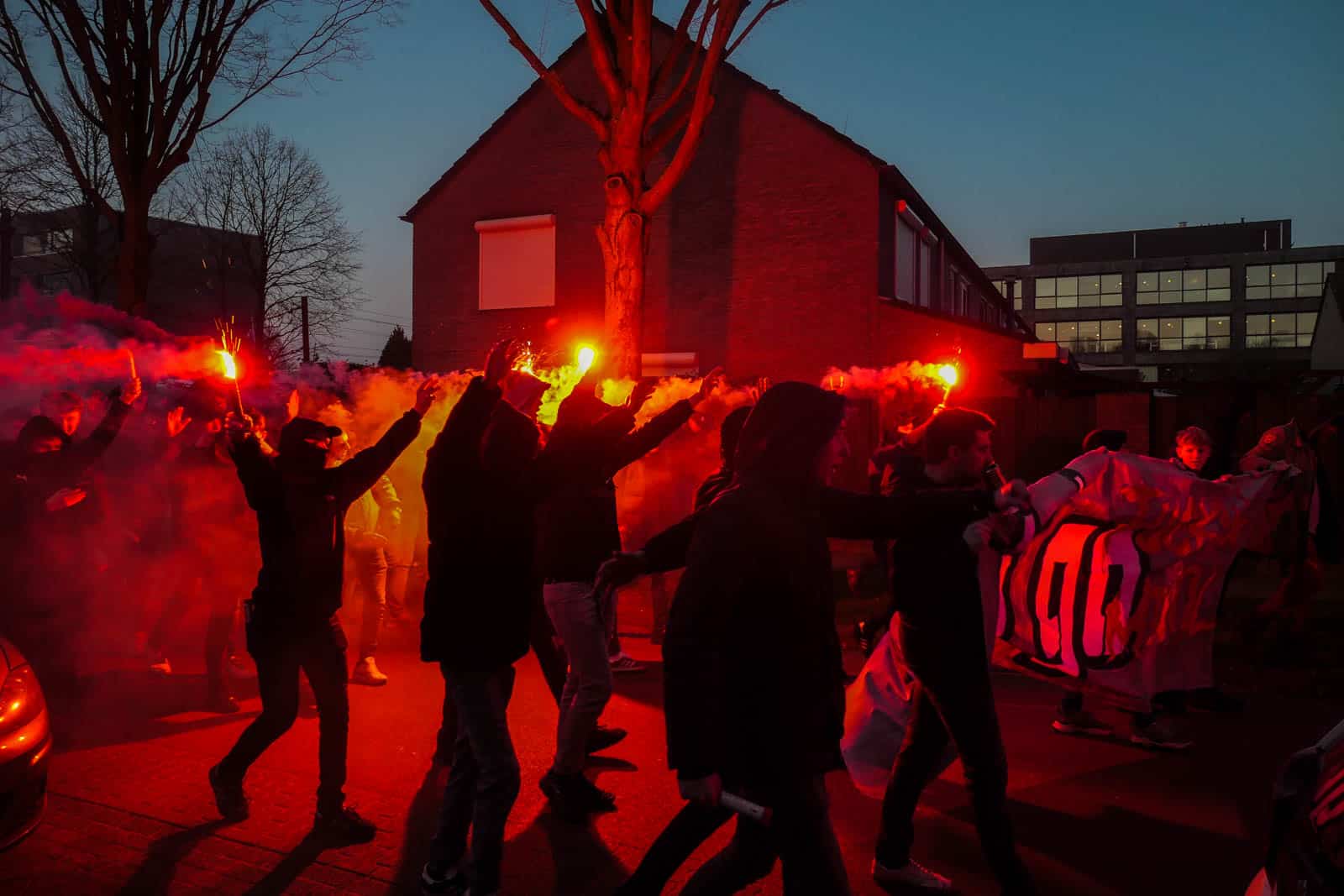 Crazy Side doet haar naam eer aan bij derby tegen FC Den Bosch