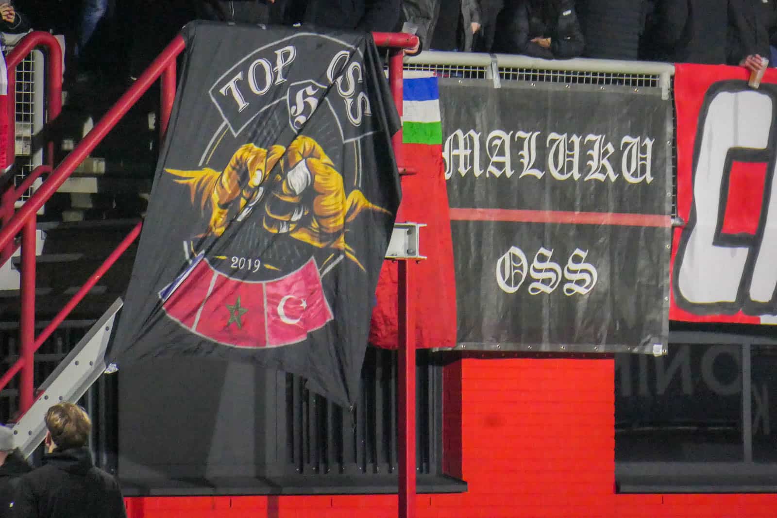 Crazy Side doet haar naam eer aan bij derby tegen FC Den Bosch
