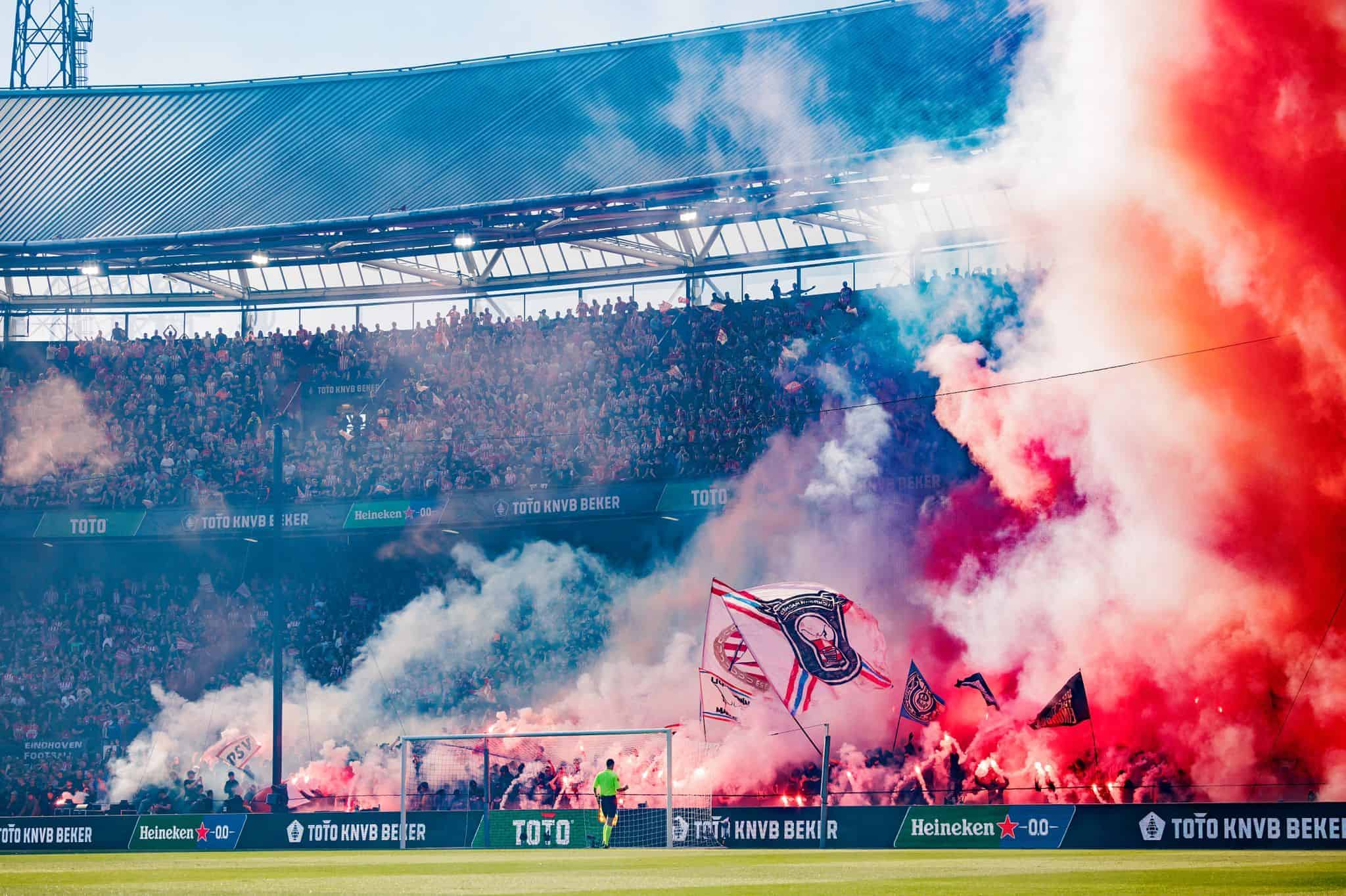 Supporters pas op: boete betalen = stadionverbod bekennen!