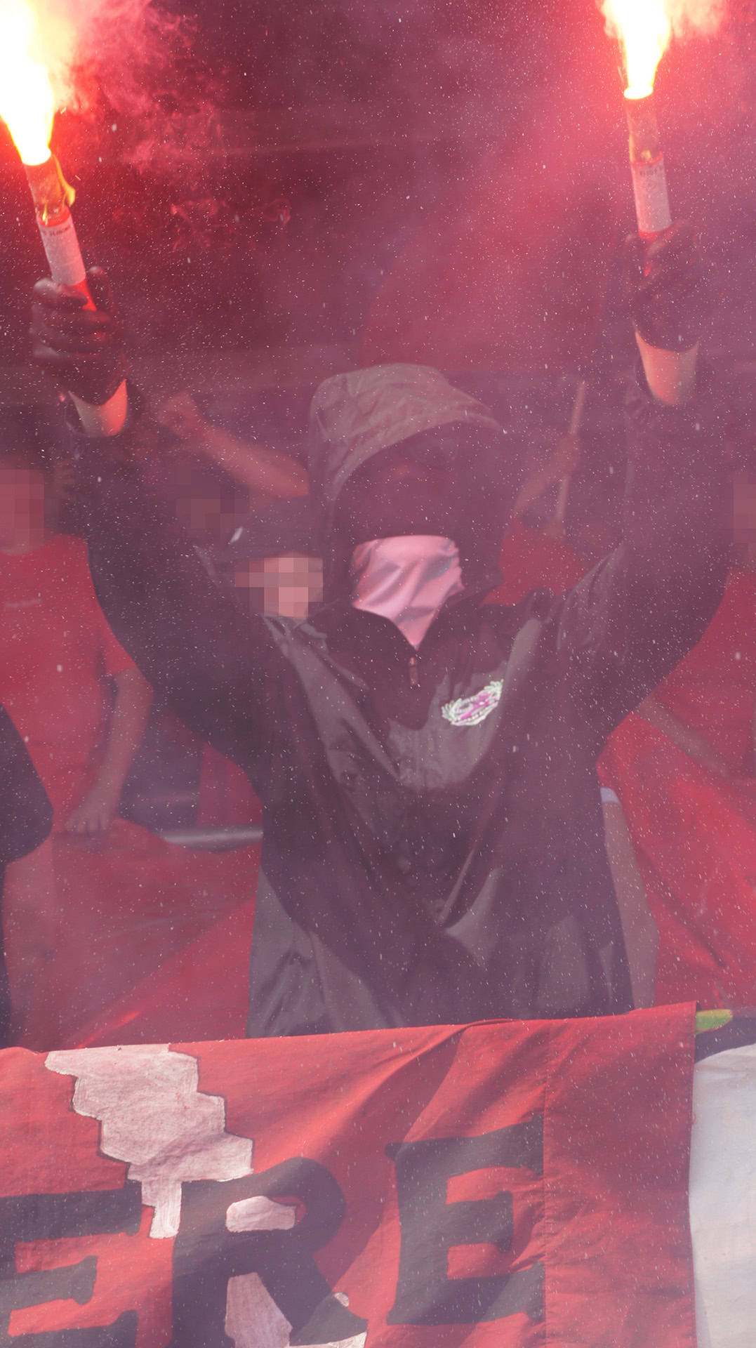 Almere City via Ultras Almere 4