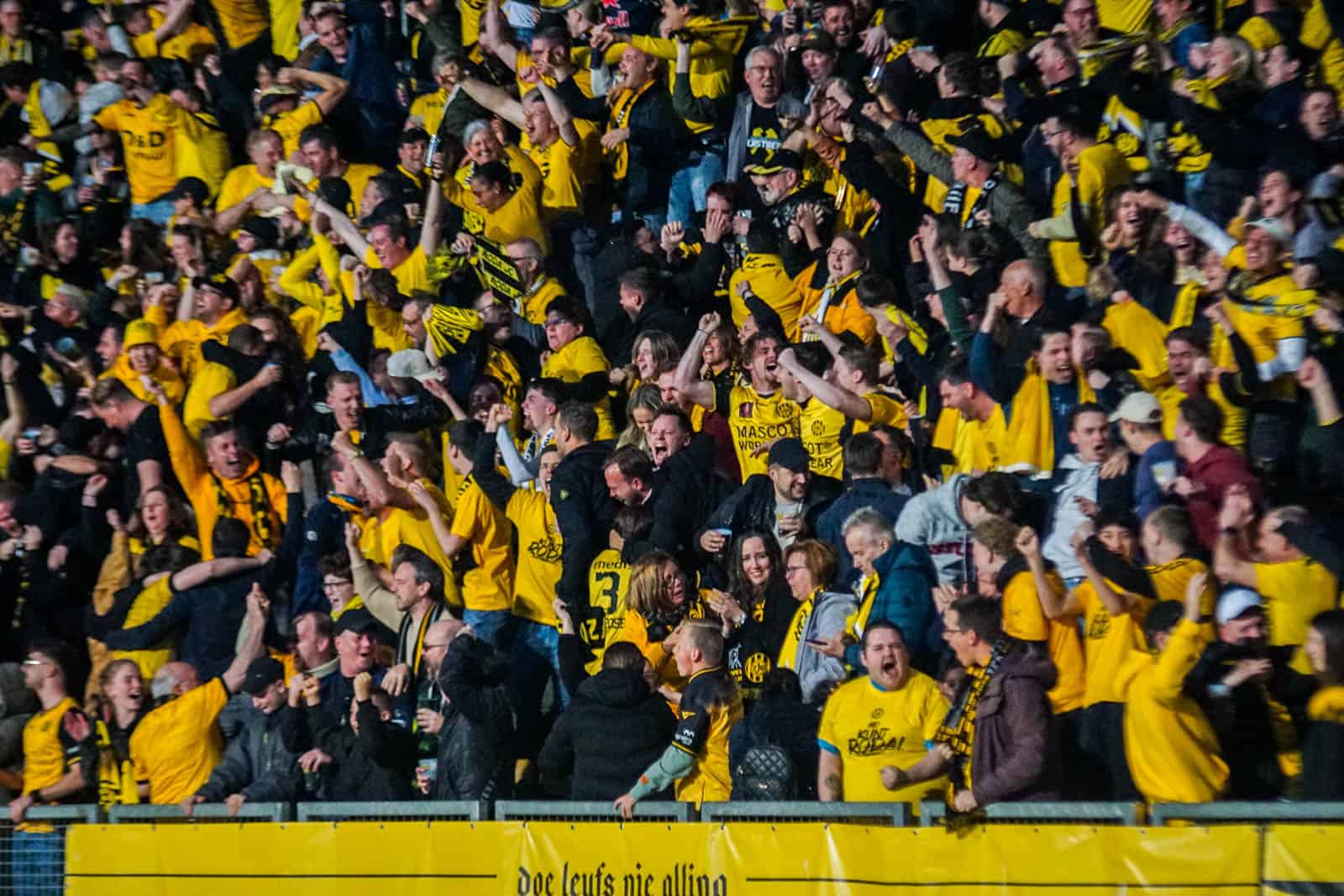 Ultieme deceptie bij Roda JC zorgt voor bizarre beelden