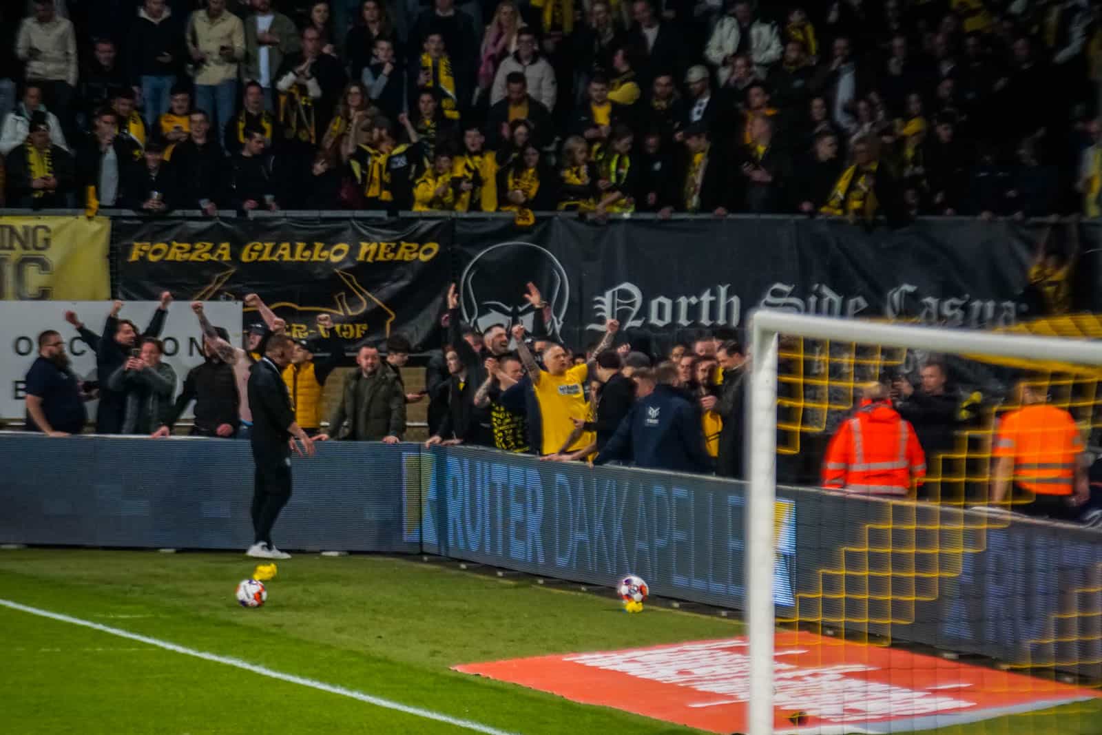 Ultieme deceptie bij Roda JC zorgt voor bizarre beelden