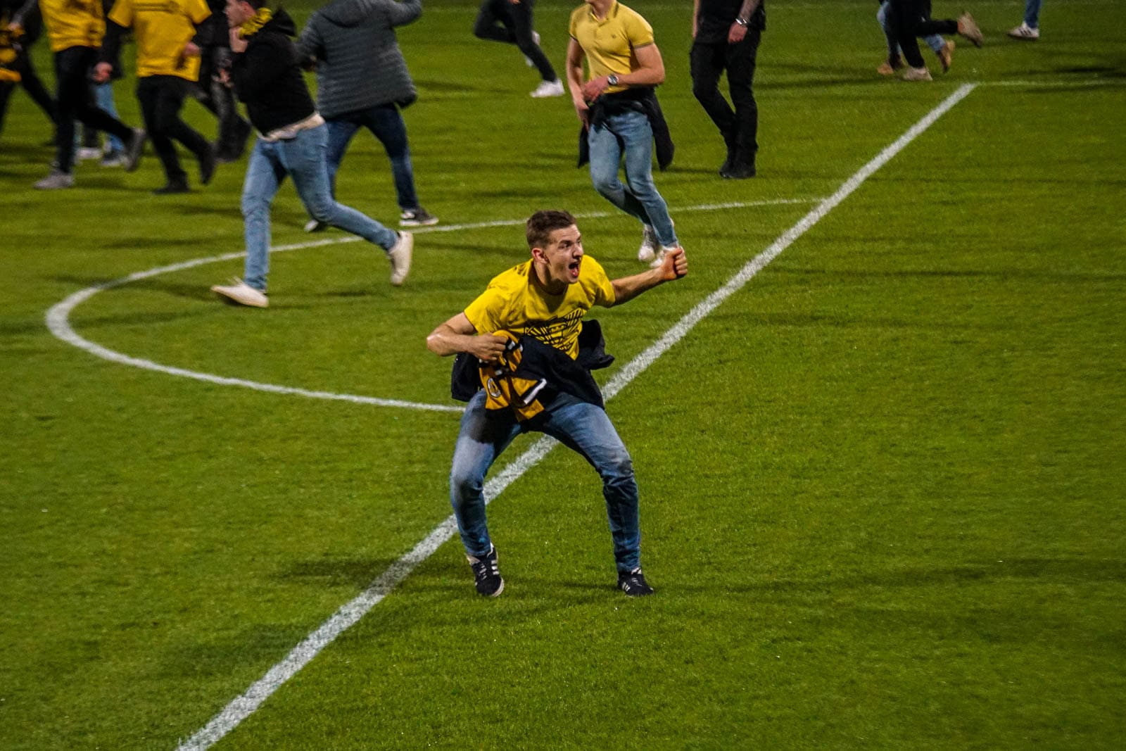 Ultieme deceptie bij Roda JC zorgt voor bizarre beelden