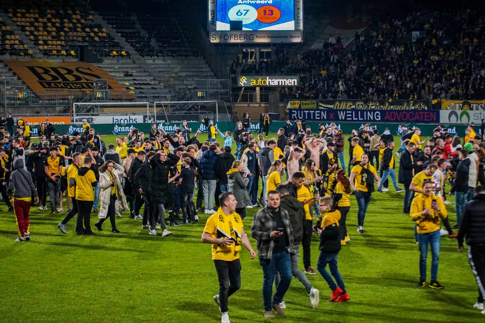 Ultieme deceptie bij Roda JC zorgt voor bizarre beelden