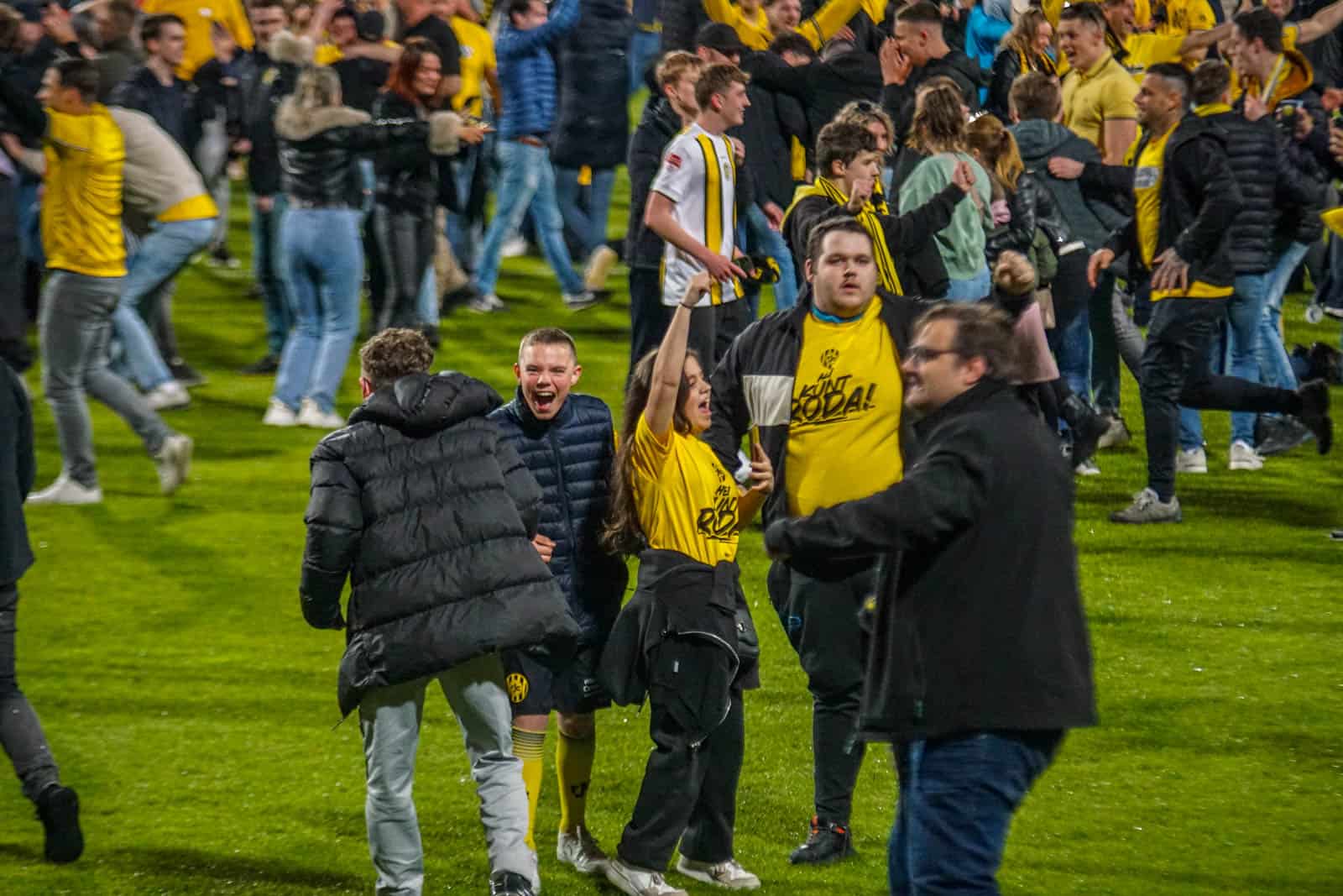 Ultieme deceptie bij Roda JC zorgt voor bizarre beelden