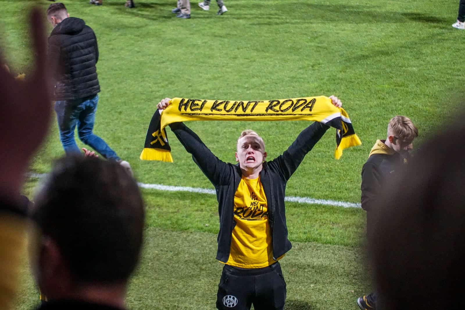 Ultieme deceptie bij Roda JC zorgt voor bizarre beelden