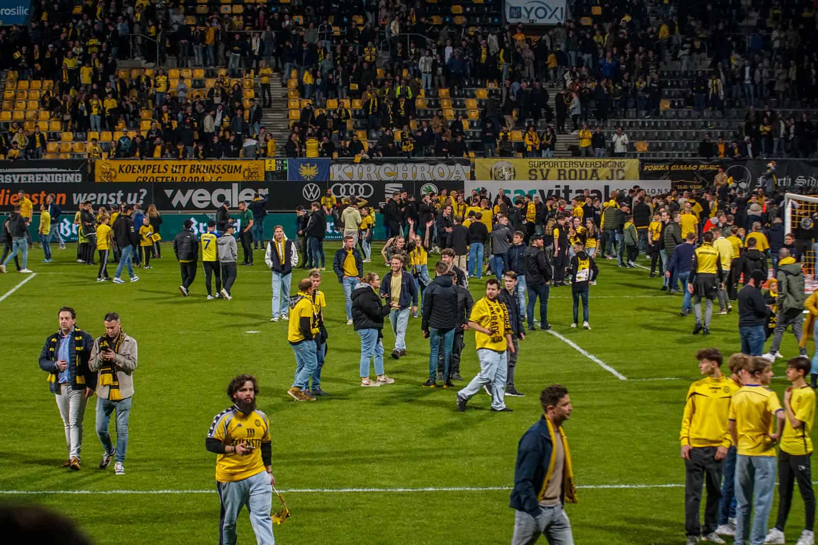 Ultieme deceptie bij Roda JC zorgt voor bizarre beelden