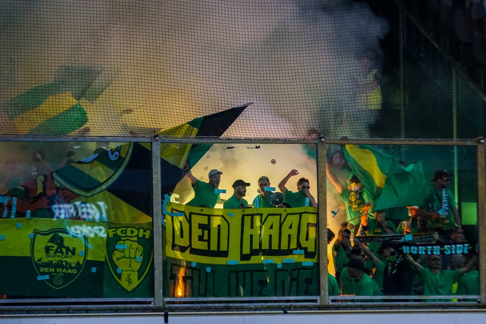 Voetbal is bijzaak op magische play-off avond bij De Graafschap – ADO