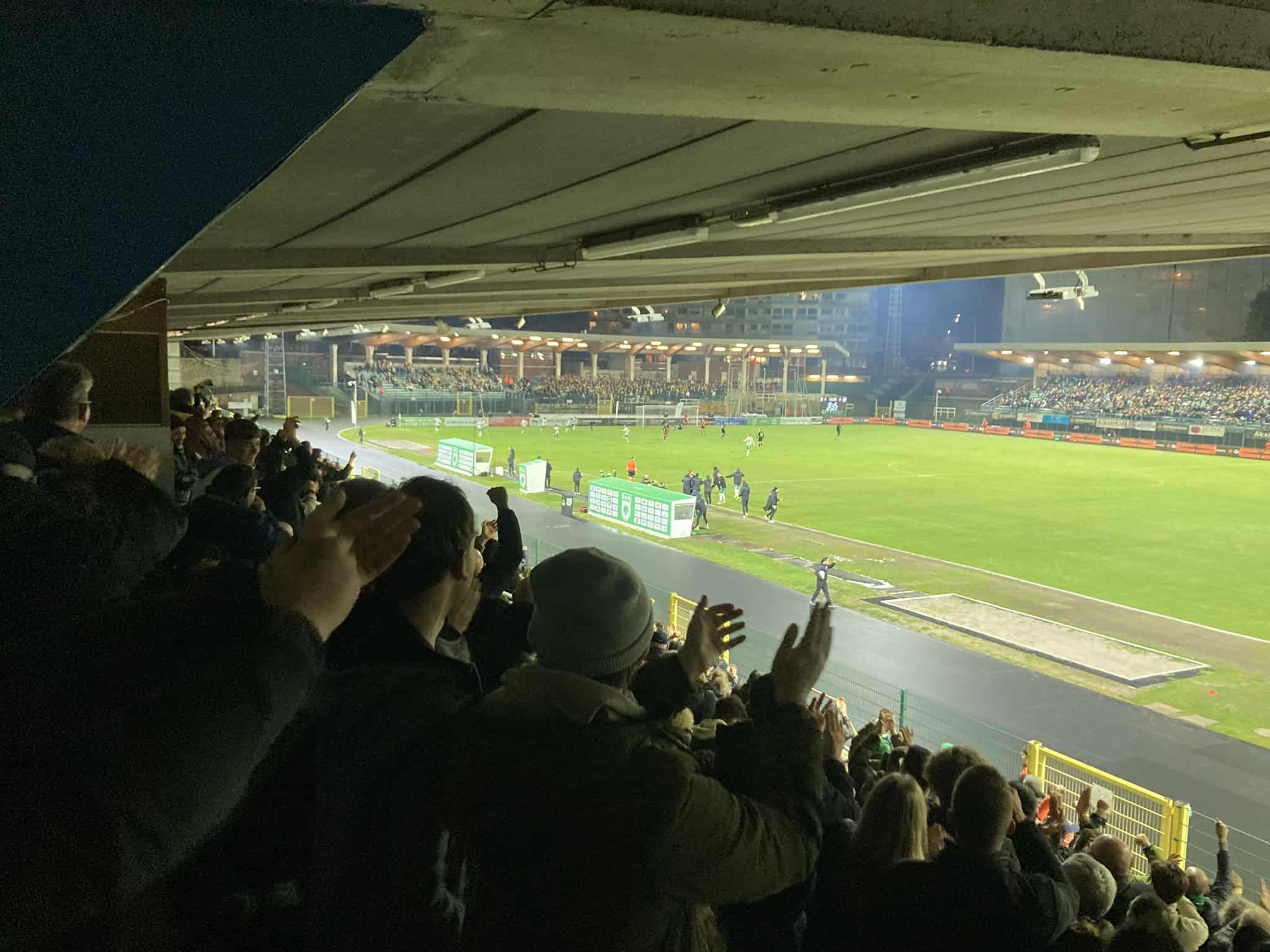 Lokeren en La Louvière: piramidebestormers in België