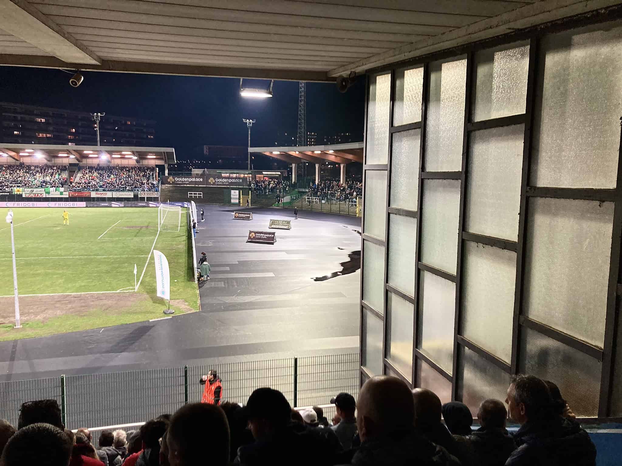 Lokeren en La Louvière: piramidebestormers in België