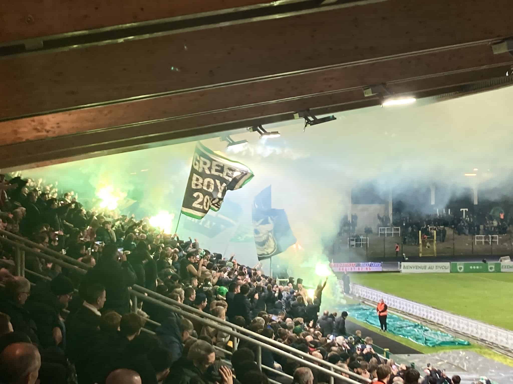Lokeren en La Louvière: piramidebestormers in België