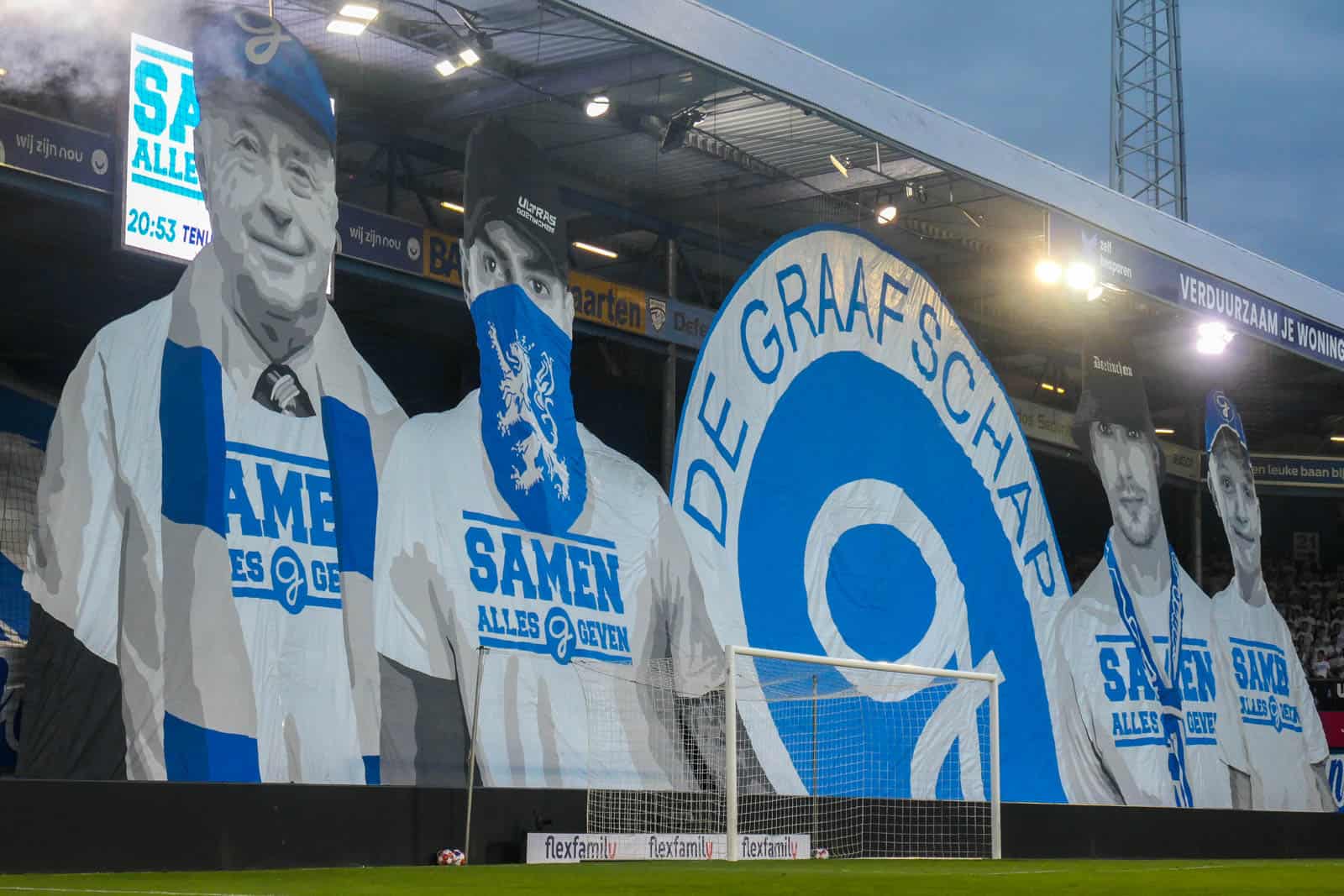 Voetbal is bijzaak op magische play-off avond bij De Graafschap – ADO